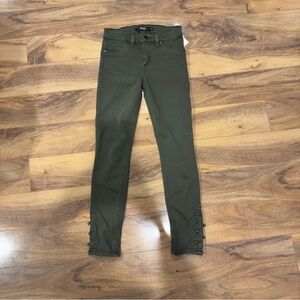 💚 Hudson Jeans “Nico” Midrise Super Skinny Crop – Olive Green size 25 💚